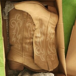 Steve Madden "Windie" Cowgirl Boots